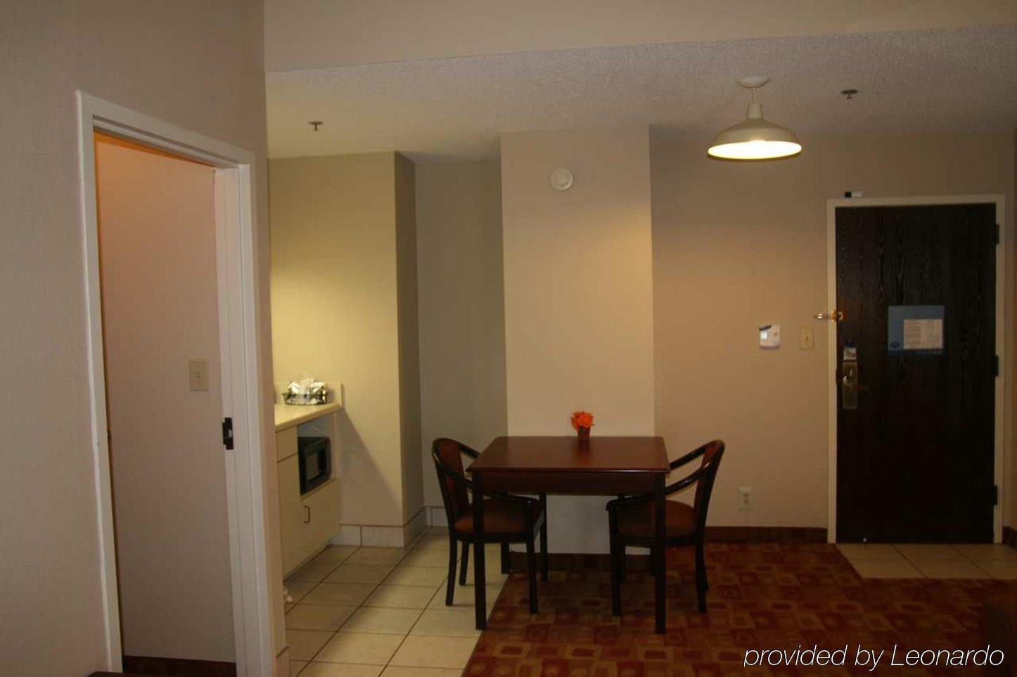 Rome Inn And Suites Room photo